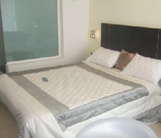 Hotel T.A.P. Gold Crest Bangalore Zimmer foto